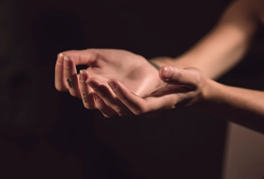 Hand