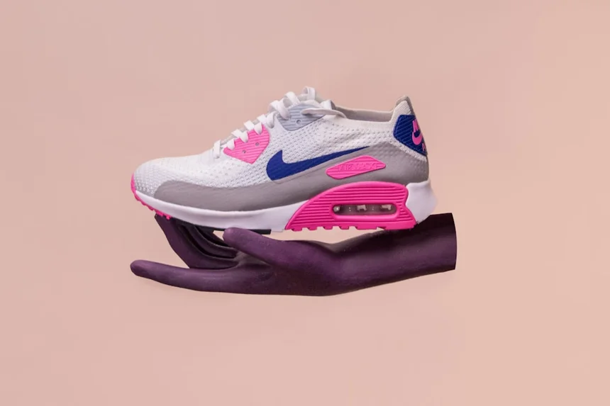 Shoe