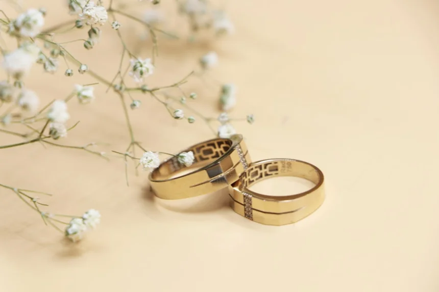 gold ring